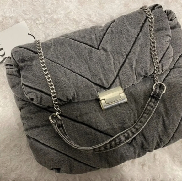 Zara - Picture 3 of 12